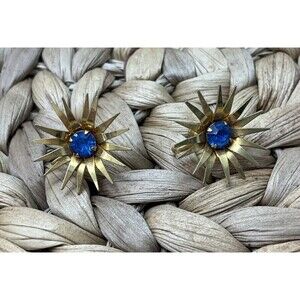 B N Signed Brushed Gold Tone Vintage 1950's Star Screw Back Earrings Fairy